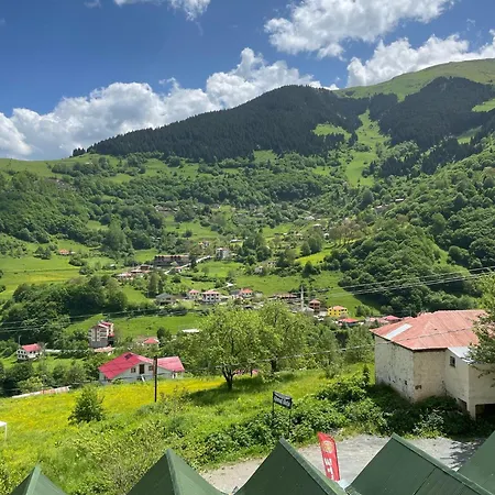 Bizim O'ra Kueme Evleri & *